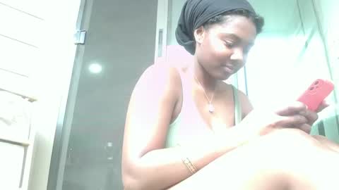 Snapshot of ximora212 chatting on 01.05.26 Ximora online show from 01.05.26