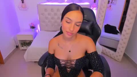 xiomara_cortes online show from 02.25.25
