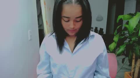 Snapshot of xiomy_winklar chatting on 02.24.25 xiomy winklar online show from 02.24.25