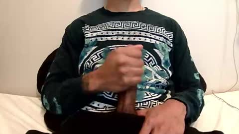Snapshot of xjonathanxgx chatting on 03.24.26 OmgItsSoFuckingBig online show from 03.24.26