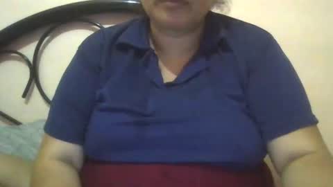 Snapshot of xjuicytits chatting on 11.25.25 xjuicytits online show from 11.25.25