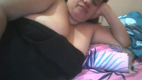 Snapshot of xjuicytits chatting on 01.19.26 xjuicytits online show from 01.19.26