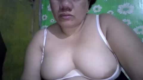 Snapshot of xjuicytits chatting on 04.06.26 xjuicytits online show from 04.06.26