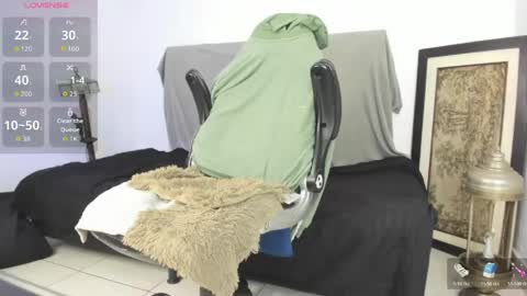 Snapshot of xkim_starx chatting on 04.21.26 welcome friends online show from 04.21.26
