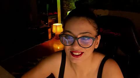 Lara online show from 01.10.26