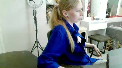 Snapshot of xmilagrosxs chatting on 04.21.26 xMilagrosxs online show from 04.21.26