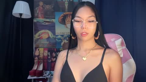 Snapshot of xmonica_cummerx chatting on 02.04.25 Sweet Monica online show from 02.04.25