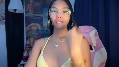 Snapshot of xmonica_cummerx chatting on 03.03.25 Sweet Monica online show from 03.03.25