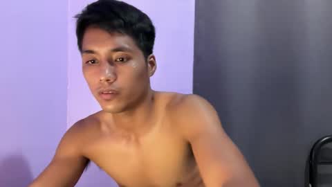 Snapshot of xmoreno_guy69 chatting on 04.23.26 SECRET online show from 04.23.26