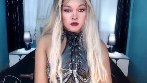 Snapshot of xnaughty_haileyx chatting on 01.14.25 Hailey online show from 01.14.25