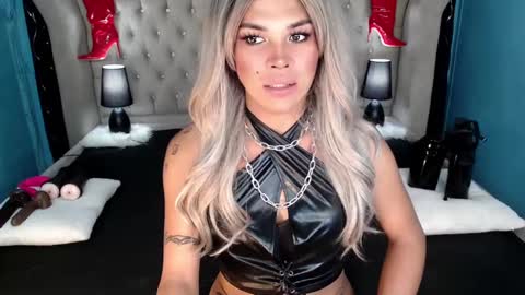 Snapshot of xnaughty_haileyx chatting on 03.01.25 Hailey online show from 03.01.25