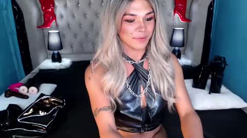 Snapshot of xnaughty_haileyx chatting on 03.01.25 Hailey online show from 03.01.25