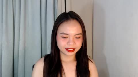 Snapshot of xo_worth_it chatting on 02.12.26 nathalie online show from 02.12.26