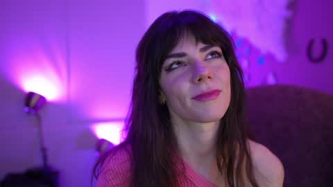 Snapshot of xobondaixo chatting on 12.18.24 Bella Bondai online show from 12.18.24