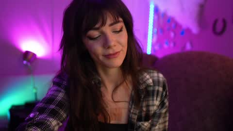 Snapshot of xobondaixo chatting on 12.19.24 Bella Bondai online show from 12.19.24