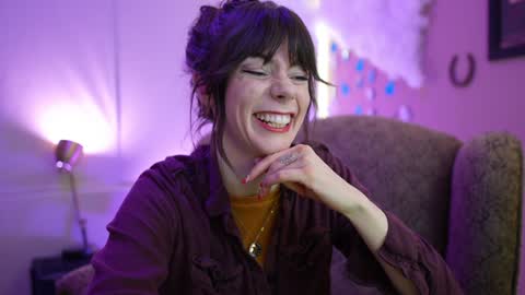 Snapshot of xobondaixo chatting on 02.04.25 Bella Bondai online show from 02.04.25