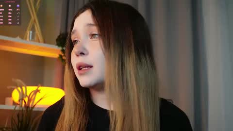 Milana online show from 11.25.25