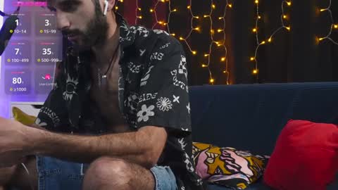 XoRylan online show from 01.15.25