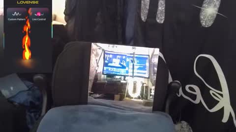 Snapshot of xoxo_chloechance_xoxo chatting on 02.14.26 Chloe online show from 02.14.26