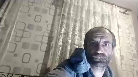 xploid1982 online show from 10.26.25