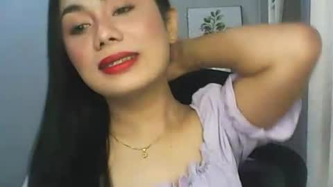 Snapshot of xqueen_beatricex chatting on 10.12.25 Rodah online show from 10.12.25