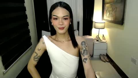 Snapshot of xseassonfantacyx chatting on 04.17.26 IGkenshee wow online show from 04.17.26