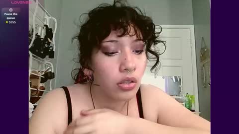 Snapshot of xsillymillyx chatting on 02.25.26 Mille online show from 02.25.26