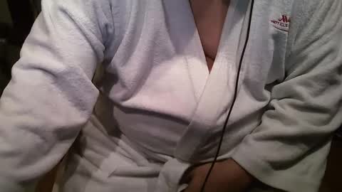 Snapshot of xskater31 chatting on 01.05.25 xskater31 online show from 01.05.25