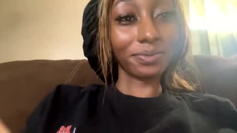 Snapshot of xsneakycouple chatting on 12.16.24 xsneakycouple online show from 12.16.24