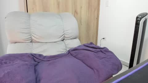 Snapshot of xspecialroomx chatting on 05.14.26 Hellen Sofia instagram hellen5546 online show from 05.14.26