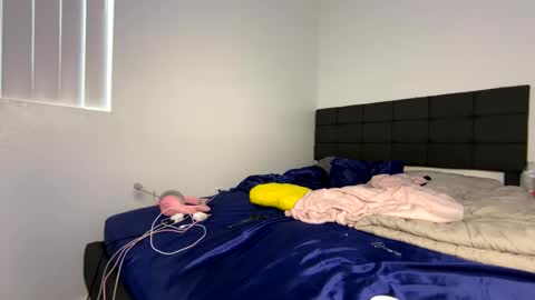 Snapshot of xstargazingx chatting on 02.10.25 xStarGazingx online show from 02.10.25