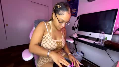 Snapshot of xstargazingx chatting on 09.13.25 xStarGazingx online show from 09.13.25