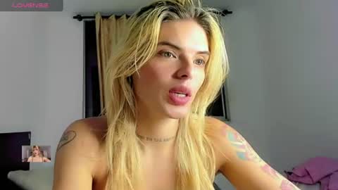 Snapshot of xthesexyboyx chatting on 06.18.26 Femboy Exotic online show from 06.18.26