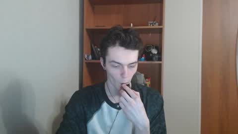 traqqq online show from 10.11.25