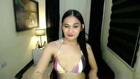 Snapshot of xtspetitehugecock chatting on 02.11.26 xtspetitehugecock online show from 02.11.26