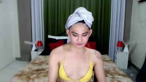 xtspetitehugecock online show from 04.11.26