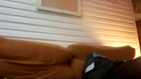 Snapshot of xtu9o chatting on 11.18.25 xtu9o online show from 11.18.25