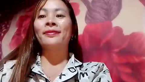 xuxulove00 online show from 12.15.25