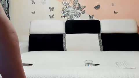 xveryhotcouple online show from 02.19.25