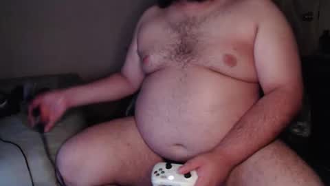 Snapshot of xweedpal420x chatting on 05.18.26 fatballcumslinger476 online show from 05.18.26