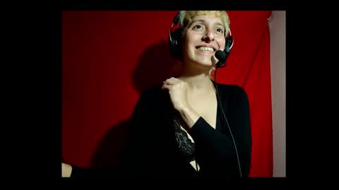 Snapshot of xx_ladyvenus_xx chatting on 11.04.25 Hidra online show from 11.04.25