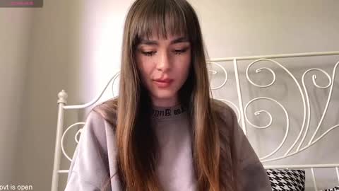Snapshot of xx_lily chatting on 06.05.26 Lily online show from 06.05.26
