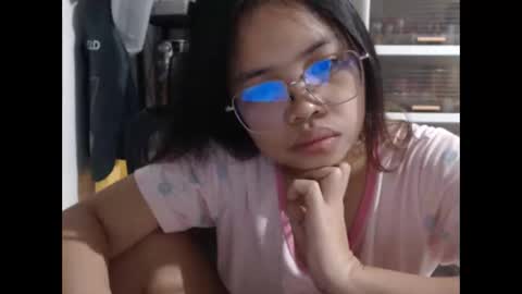 Snapshot of xxana_pinay_26xx chatting on 09.14.25 xxana_pinay_26xx online show from 09.14.25