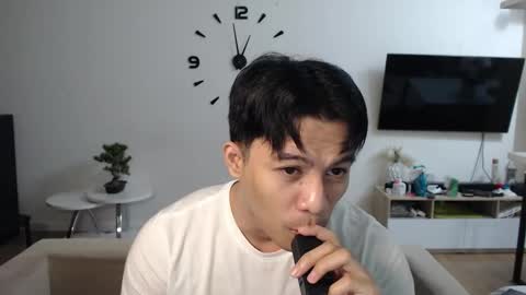 Snapshot of xxasianexploderxx chatting on 12.31.24 Sam online show from 12.31.24