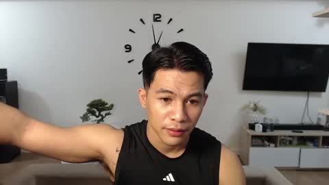 Snapshot of xxasianexploderxx chatting on 01.08.25 Sam online show from 01.08.25