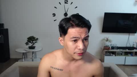 Snapshot of xxasianexploderxx chatting on 01.09.25 Sam online show from 01.09.25