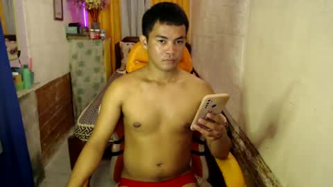 Snapshot of xxasianryanxx chatting on 02.08.25 xxasianryanxx online show from 02.08.25