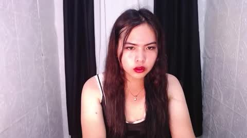 Snapshot of xxhotsexydivinexx chatting on 03.06.25 divine online show from 03.06.25