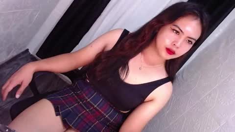 Snapshot of xxhotsexydivinexx chatting on 03.11.25 divine online show from 03.11.25
