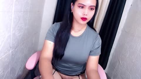 Snapshot of xxhotsexydivinexx chatting on 10.15.25 divine online show from 10.15.25